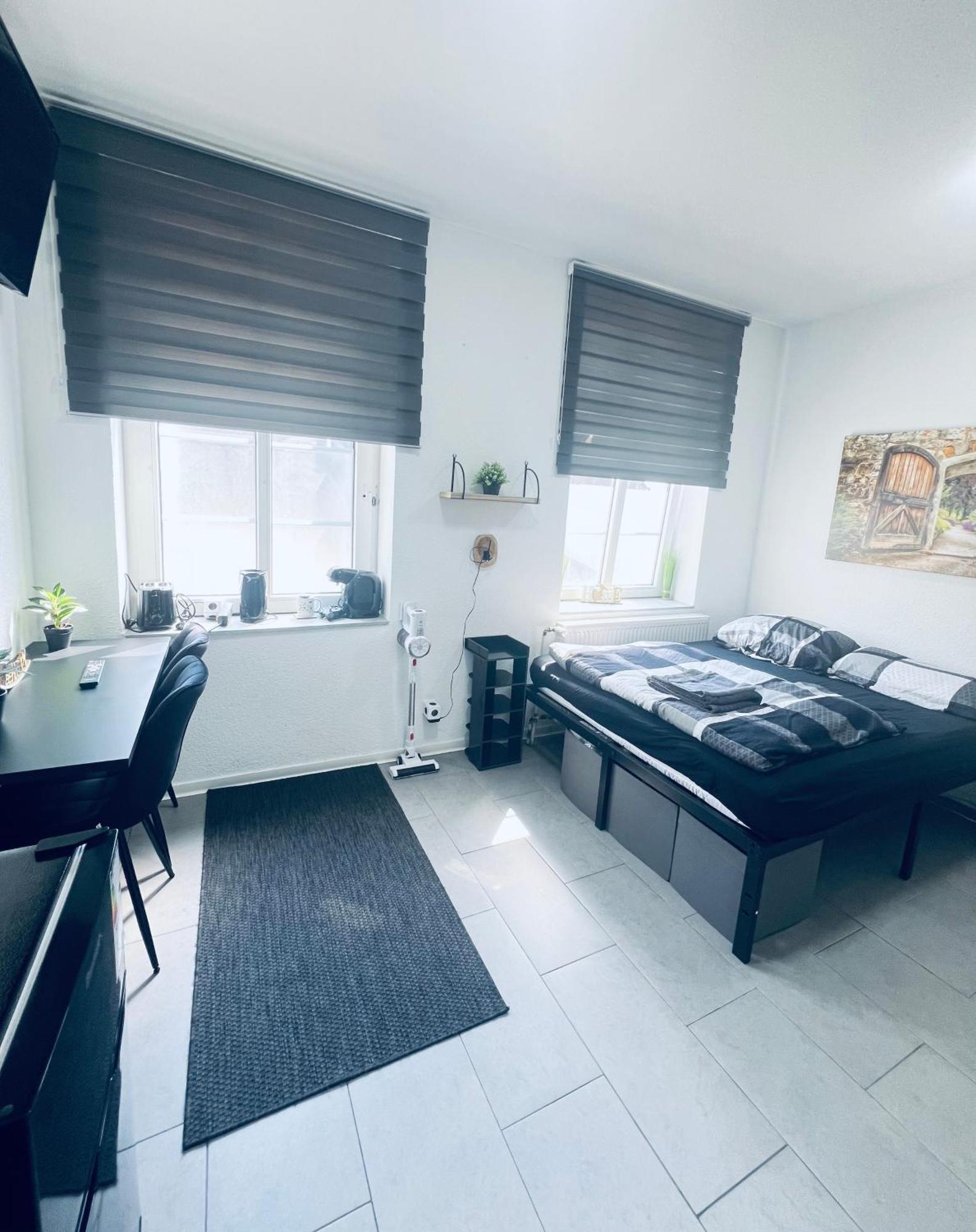 Traumhaftes 1-Zi Apartment Mit Gartennutzung Naehe Krefeld Hbf Dış mekan fotoğraf